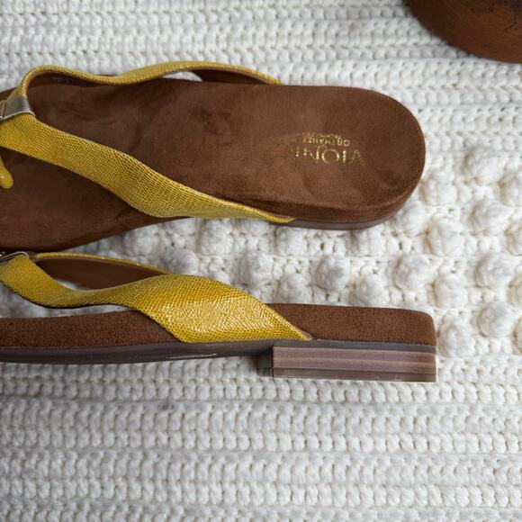 VIONIC Women's 10 LIMA Flip Flop Thong Sandal Orthaheel Snake Mustard Yellow - Picture 6 of 10